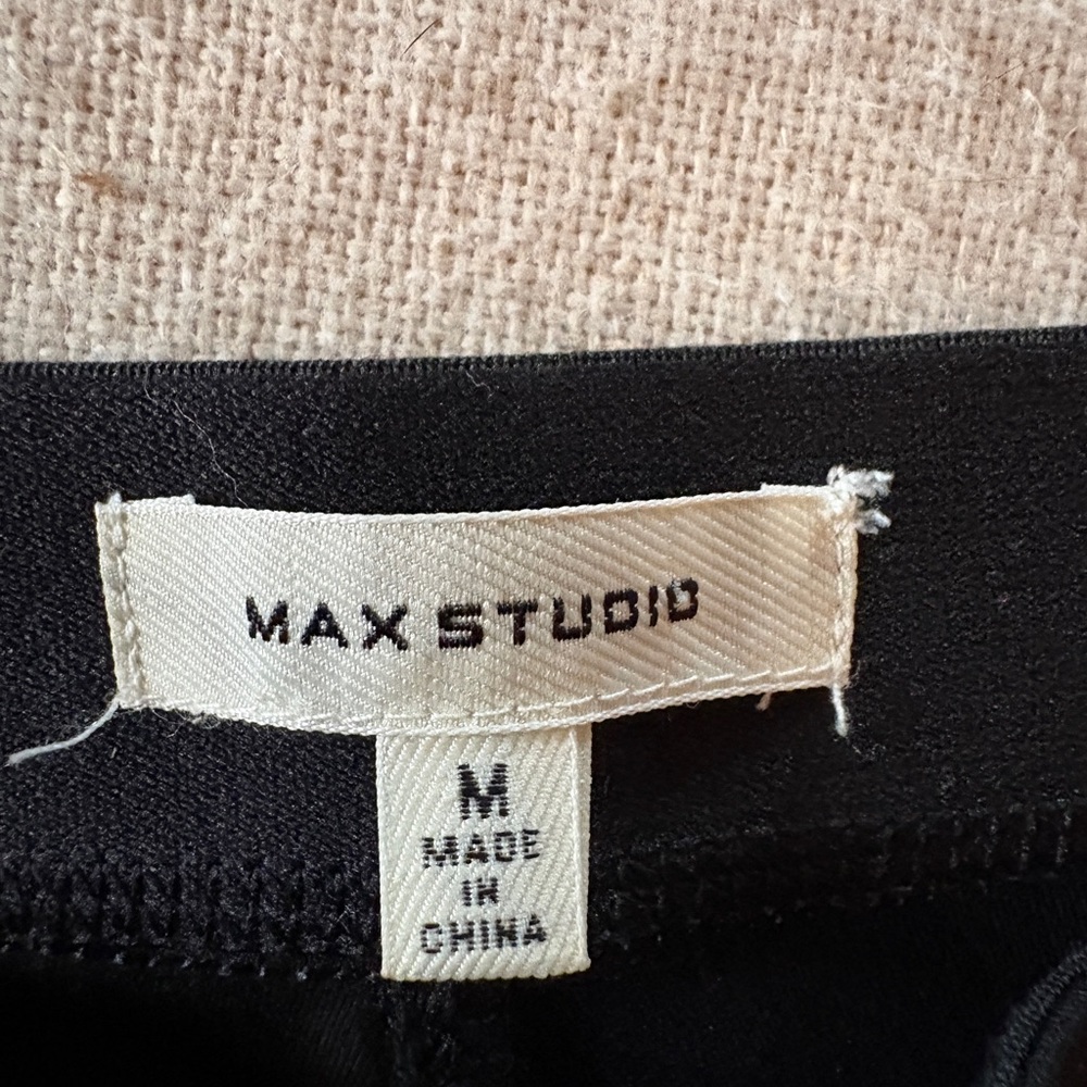 Max studio leggings